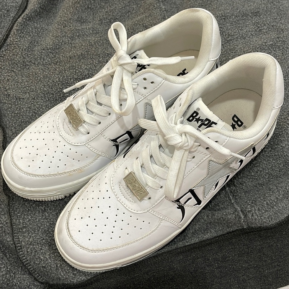 BAPESTA - white shoe with black writing - size 11 men